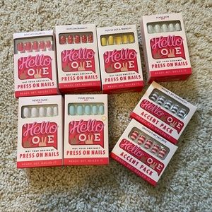 Brand new Hello Love Nails